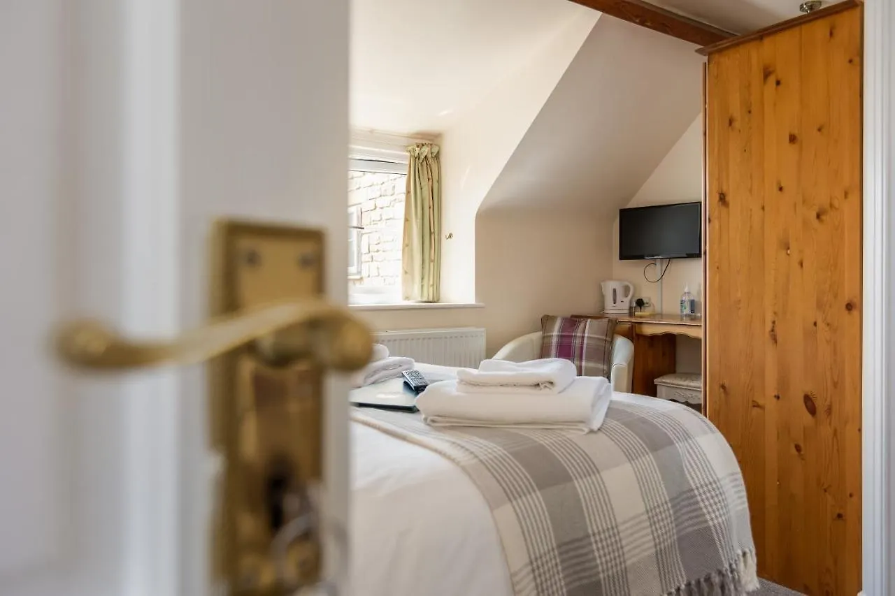 The Royal Oak Hotel Gillamoor Inn