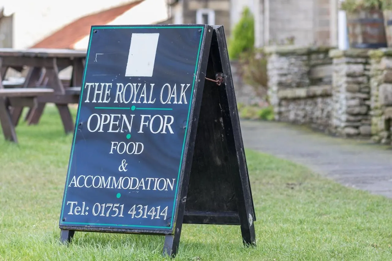 The Royal Oak Hotel Gillamoor Inn